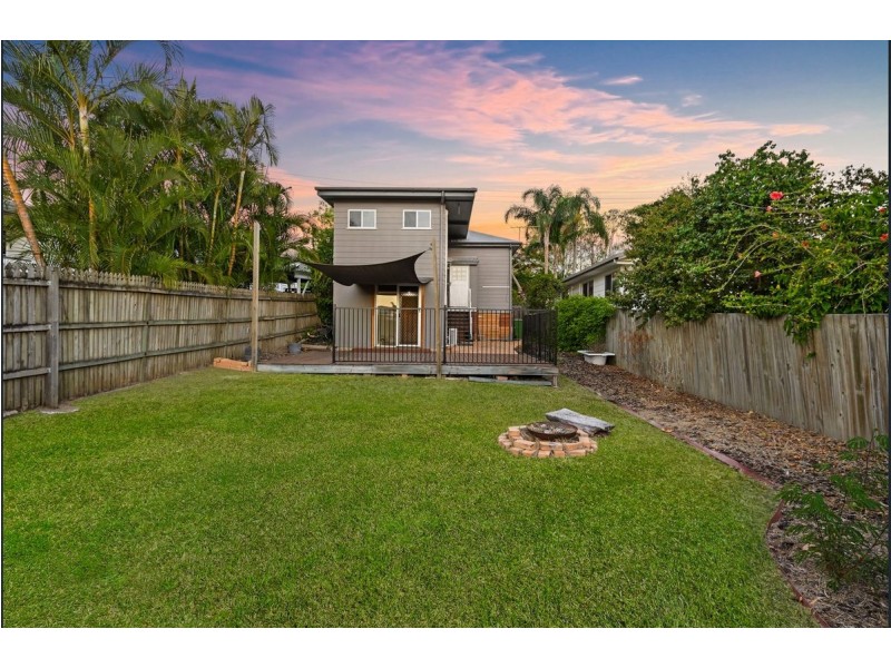 169 Scarborough Road, Redcliffe QLD 4020