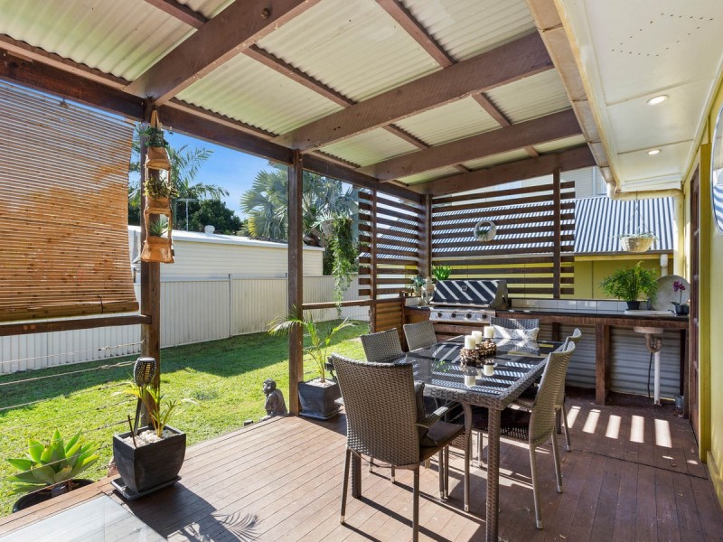 20 Westbrook Street, Woody Point QLD 4019