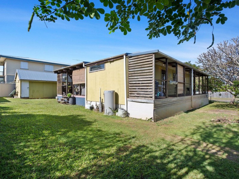 20 Westbrook Street, Woody Point QLD 4019