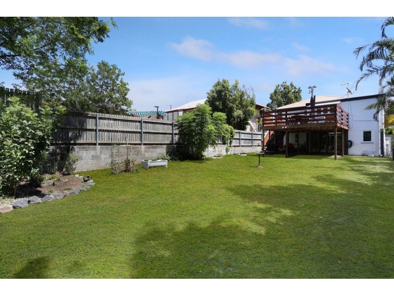 386 Oxley Avenue, Redcliffe QLD 4020