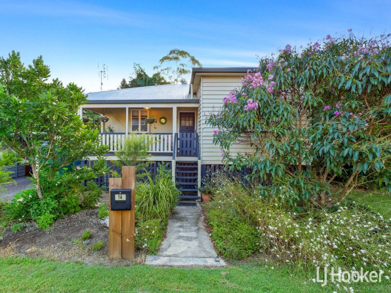 14 Brooker Street, Woodford QLD 4514
