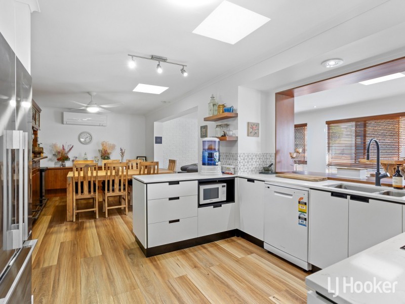 26 Paradise Court, Clontarf QLD 4019