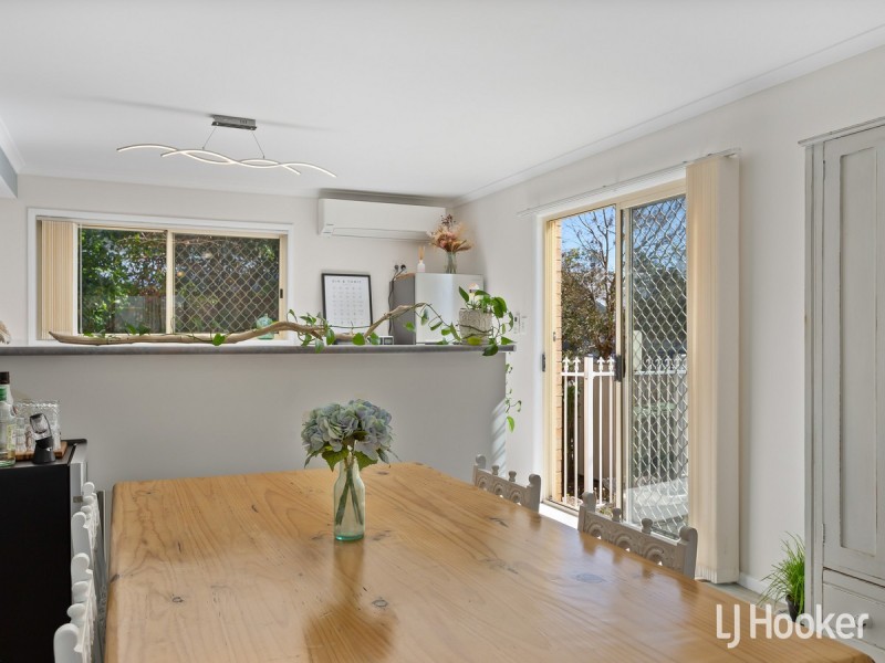 2/23-27 Bailey Street, Woody Point QLD 4019