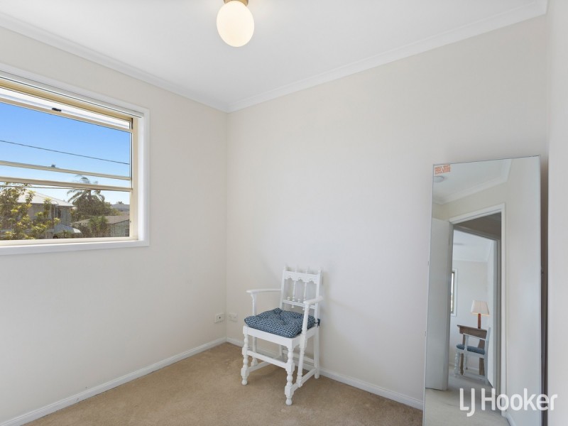 2/23-27 Bailey Street, Woody Point QLD 4019