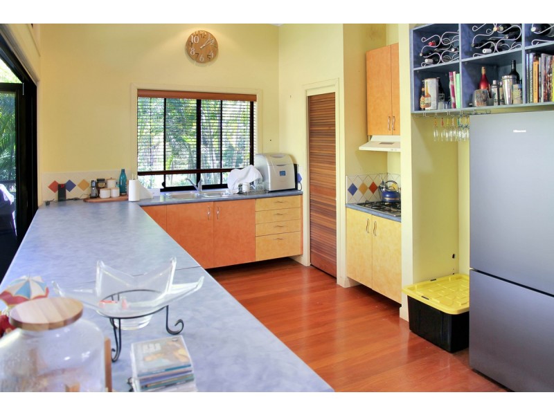 14 Pilot Street, Bulwer QLD 4025