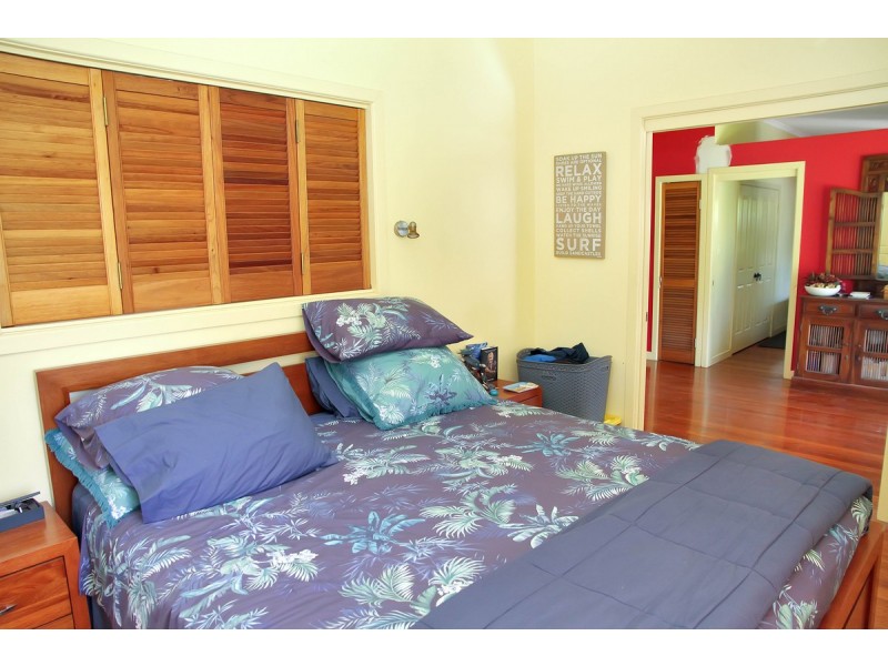 14 Pilot Street, Bulwer QLD 4025