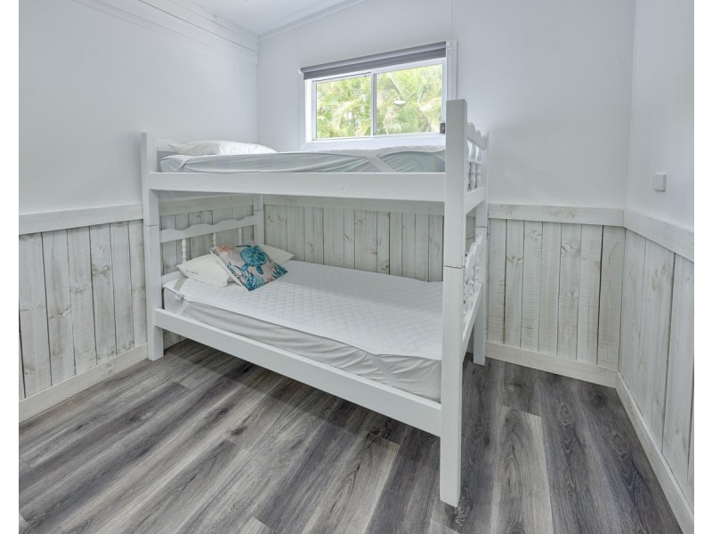 93 The Strand, Bulwer QLD 4025