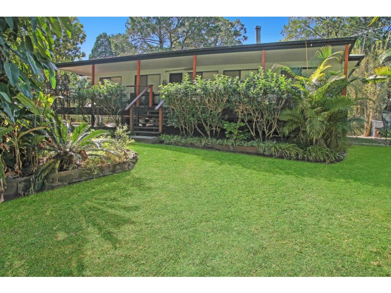 8 Owens Place, Bulwer QLD 4025