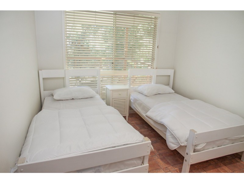 8 Owens Place, Bulwer QLD 4025