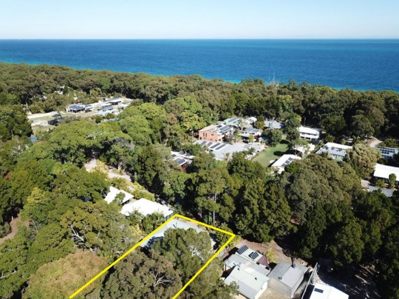 8 Owens Place, Bulwer QLD 4025