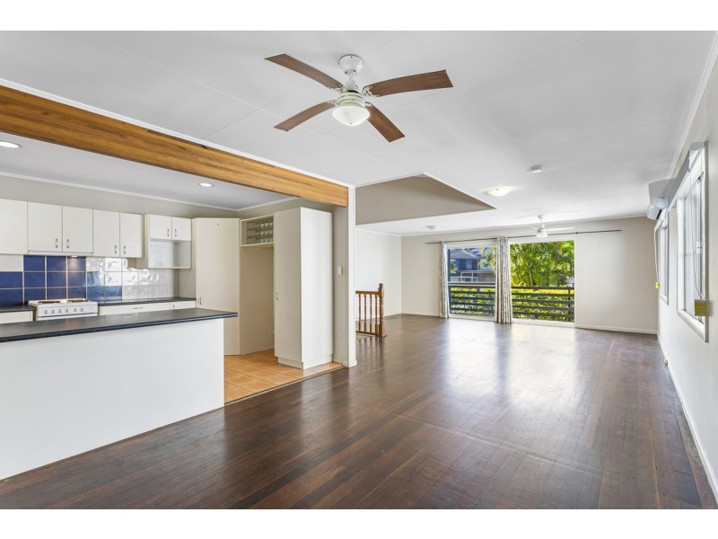 4 Mavor Street, Clontarf QLD 4019