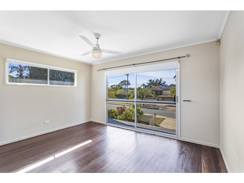 4 Mavor Street, Clontarf QLD 4019