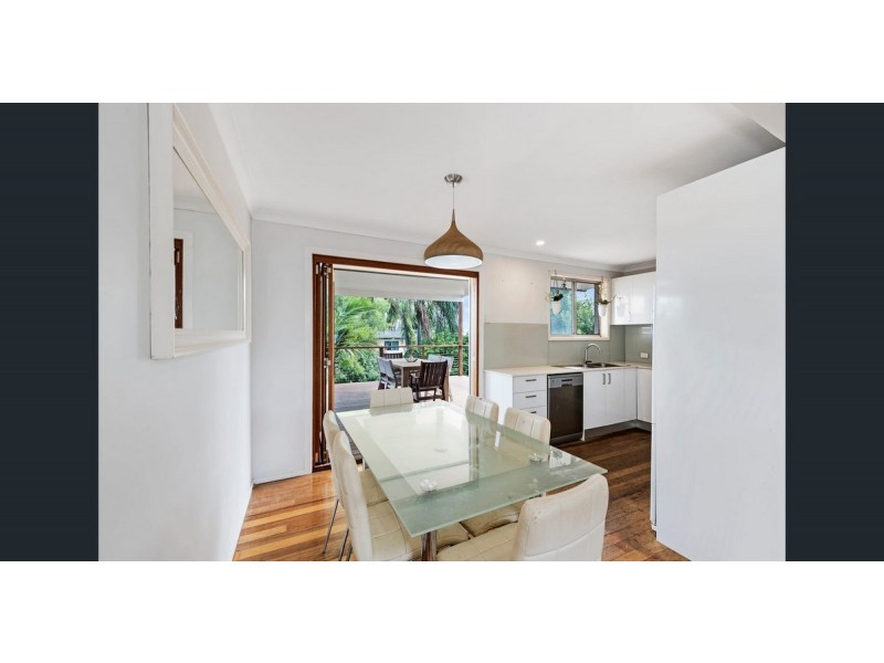 18 Dale Street, Clontarf QLD 4019