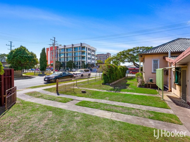 101 Anzac Avenue, Redcliffe QLD 4020