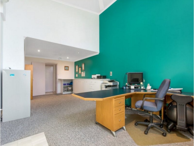 37 King Street, Woody Point QLD 4019