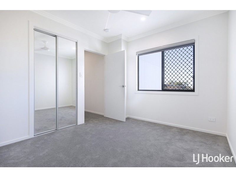 2/8 Meredith Street, Redcliffe QLD 4020