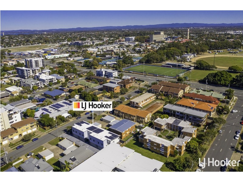2/8 Meredith Street, Redcliffe QLD 4020