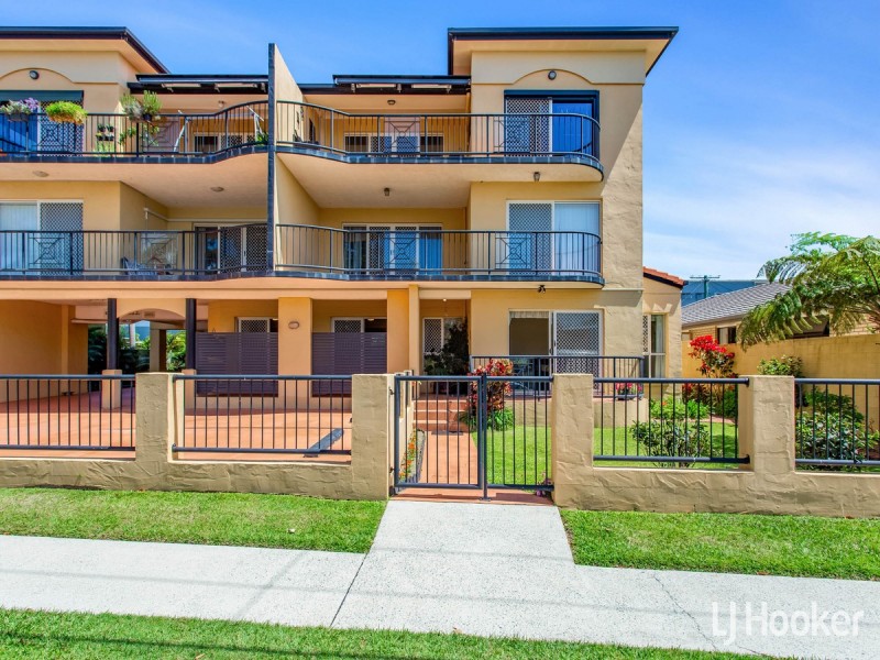 1/13-15 Humpybong Esplanade, Redcliffe QLD 4020