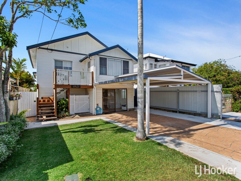 18 Bell Street, Woody Point QLD 4019
