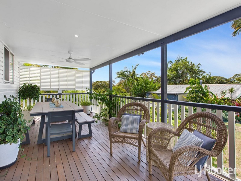 18 Bell Street, Woody Point QLD 4019