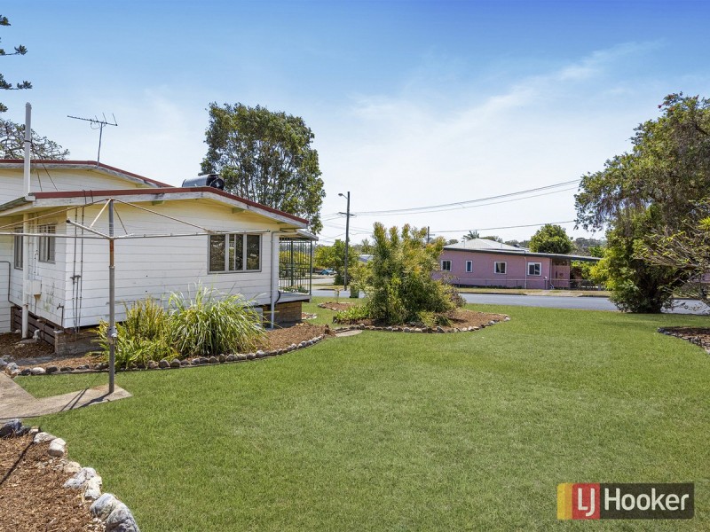37 Pearl Street, Scarborough QLD 4020