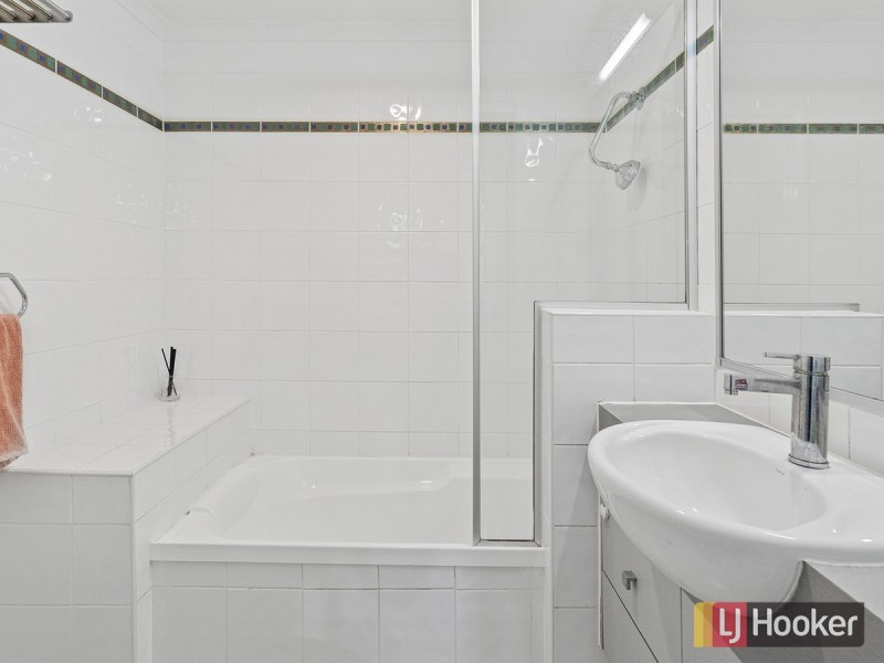10/82-86 Mein Street, Scarborough QLD 4020