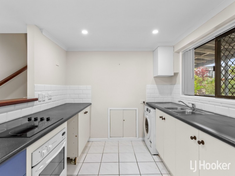 4 Kurrowah Crescent, Margate QLD 4019