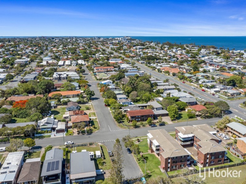 2/2a View Street, Woody Point QLD 4019