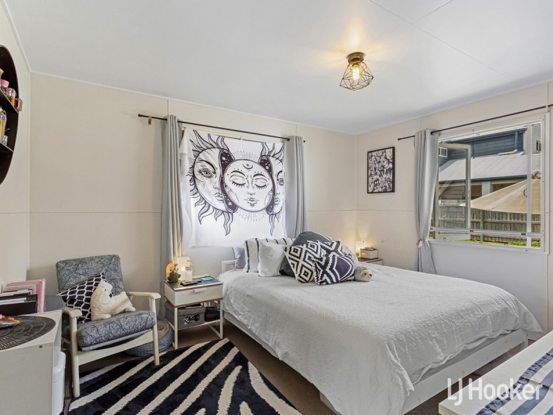 17A Bank Street, Margate QLD 4019