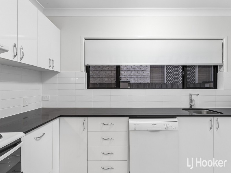 1 Roland Street, Clontarf QLD 4019