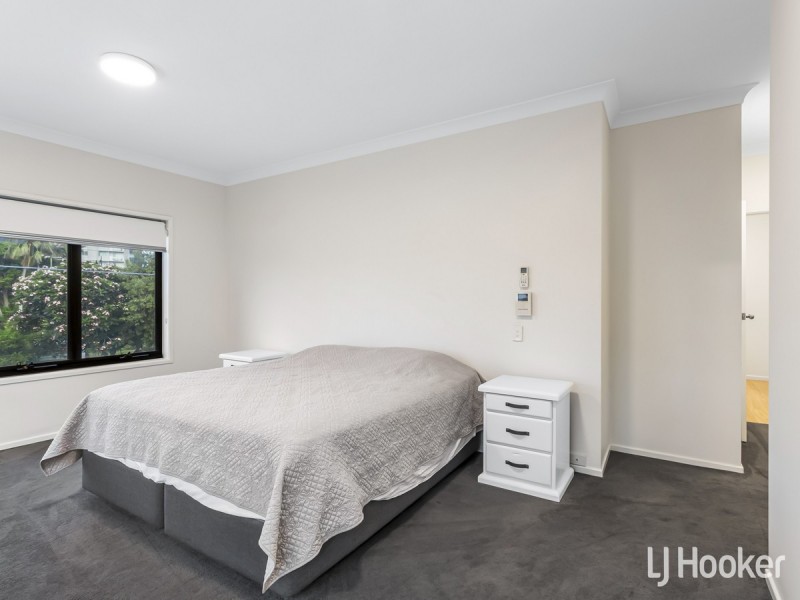 1 Roland Street, Clontarf QLD 4019