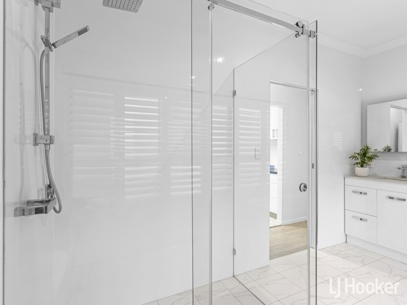 1 Roland Street, Clontarf QLD 4019