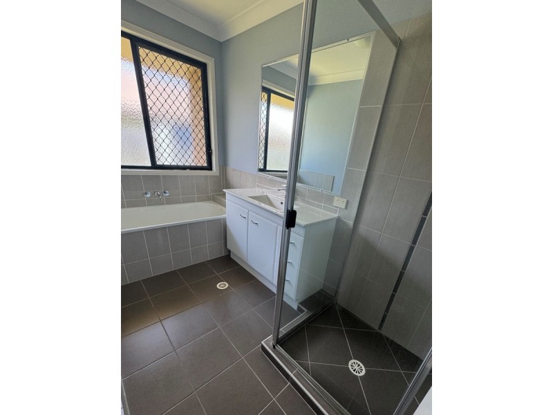 21 Hipwood Street, Morayfield QLD 4506