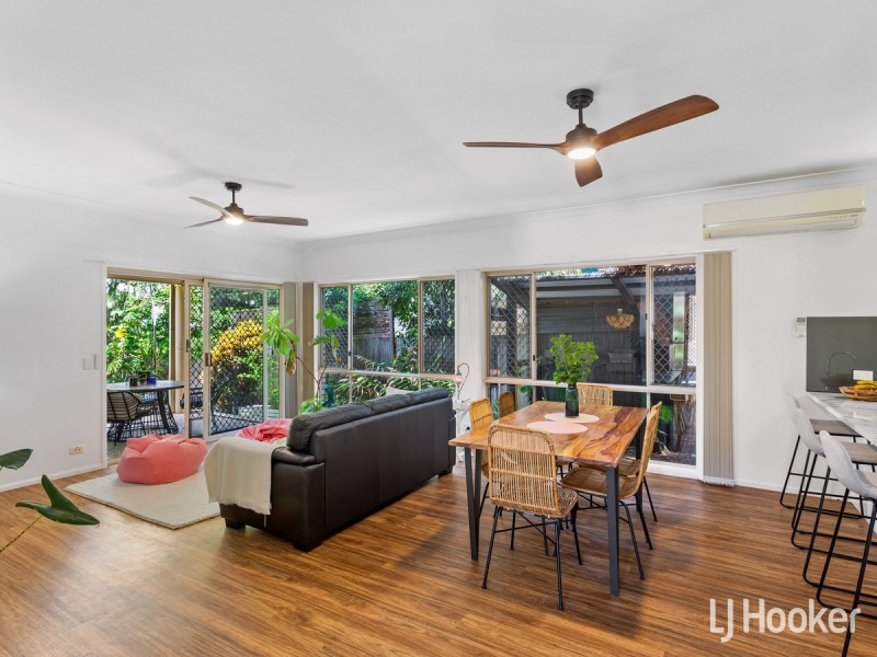 4/15 McNaughton Street, Redcliffe QLD 4020