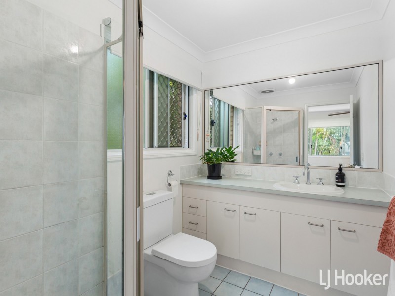 4/15 McNaughton Street, Redcliffe QLD 4020