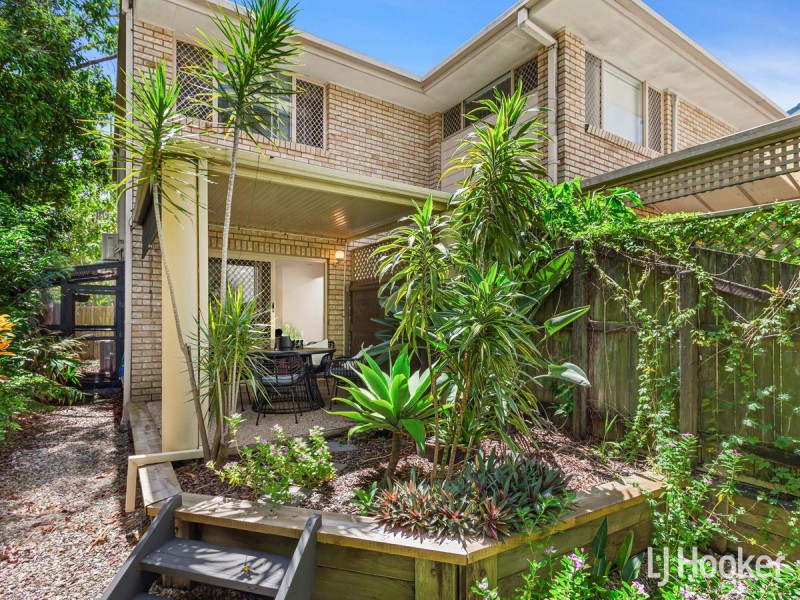 4/15 McNaughton Street, Redcliffe QLD 4020