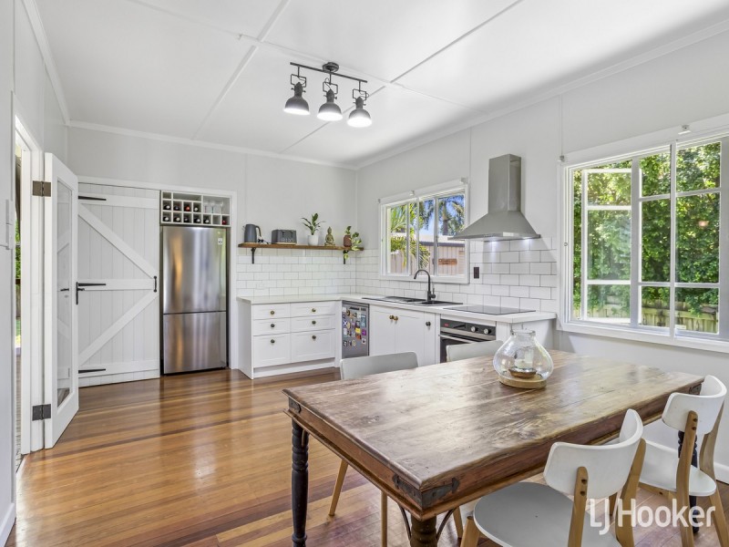 337 Scarborough Road, Scarborough QLD 4020