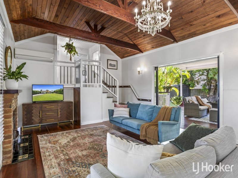 337 Scarborough Road, Scarborough QLD 4020