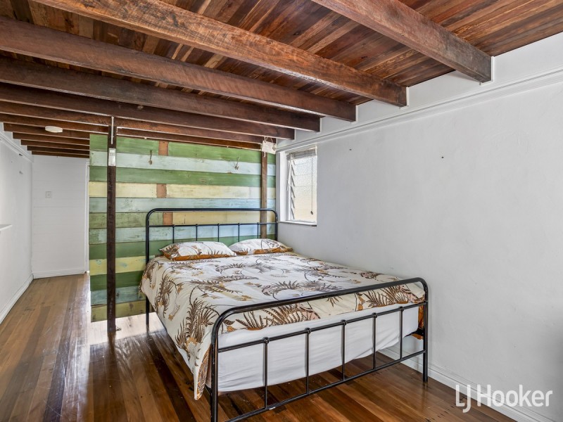 337 Scarborough Road, Scarborough QLD 4020