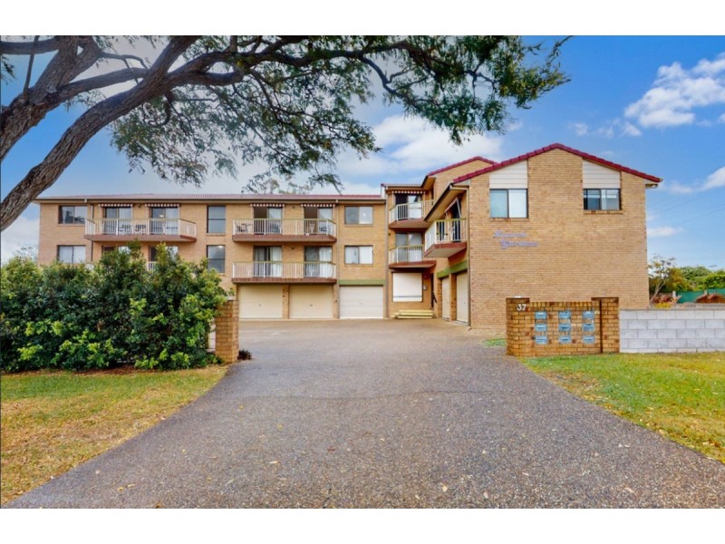 1/37 Grant Street, Redcliffe QLD 4020