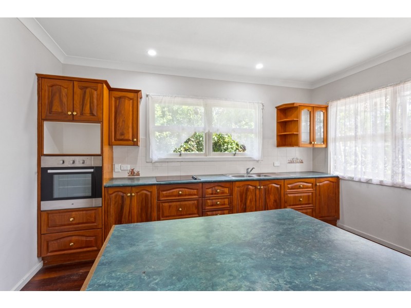 43 Ellen Street, Woody Point QLD 4019