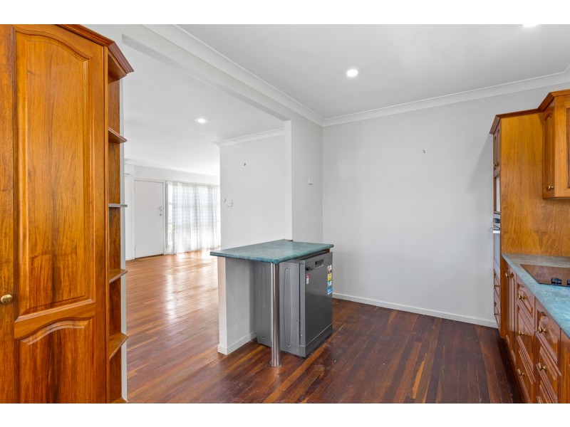 43 Ellen Street, Woody Point QLD 4019