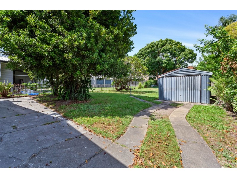 43 Ellen Street, Woody Point QLD 4019