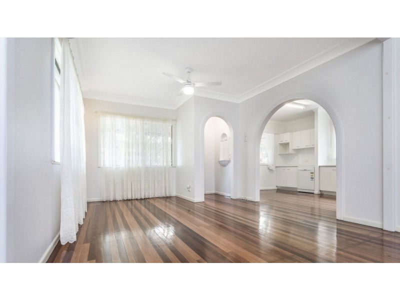 41 Ellen Street, Woody Point QLD 4019