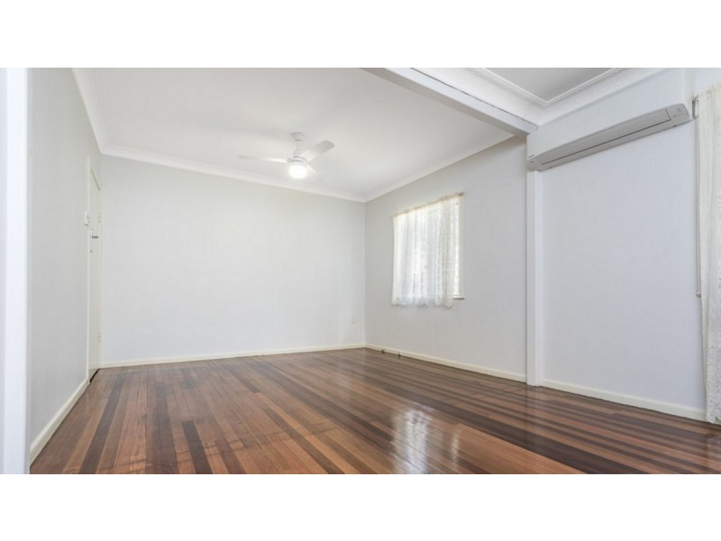41 Ellen Street, Woody Point QLD 4019