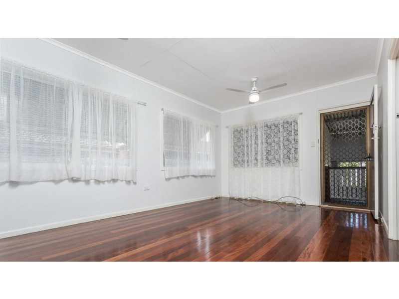 41 Ellen Street, Woody Point QLD 4019