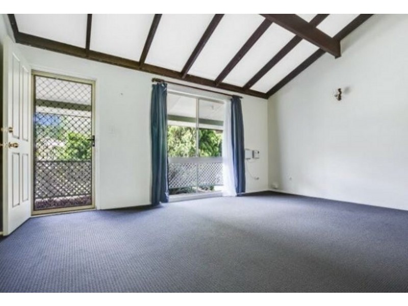 11 Dumbarton Drive, Kallangur QLD 4503