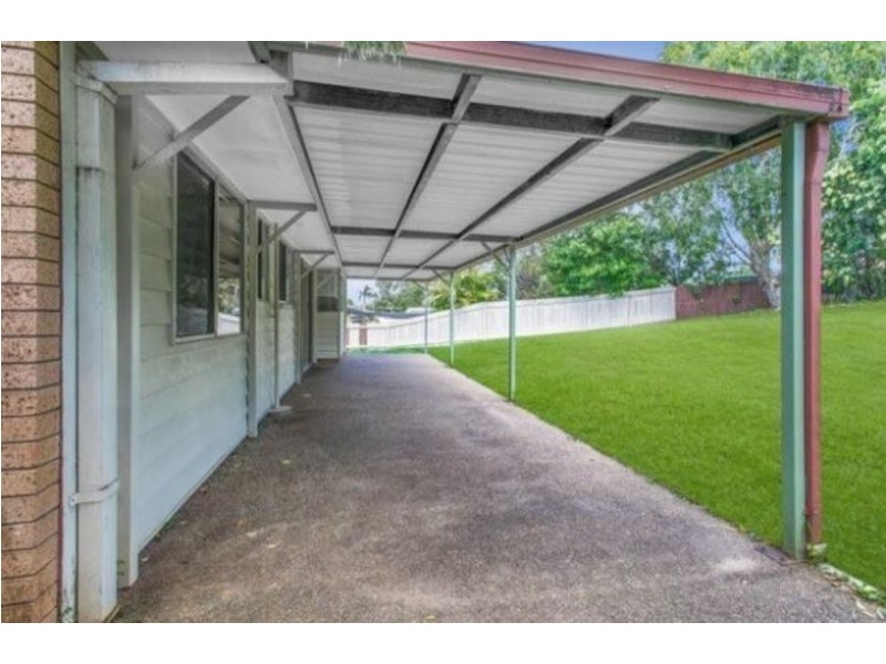 11 Dumbarton Drive, Kallangur QLD 4503