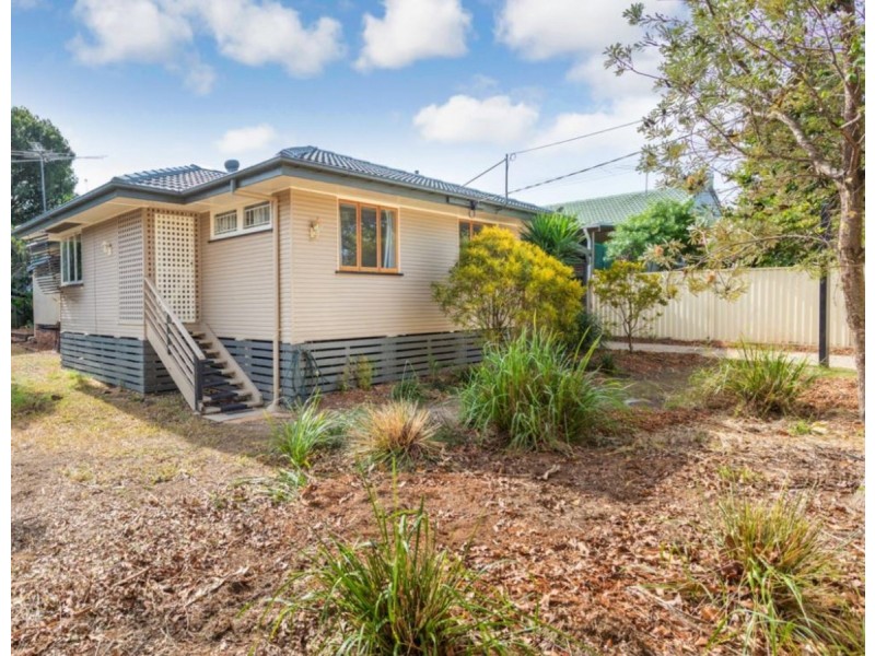 21 Pownall Crescent, Margate QLD 4019