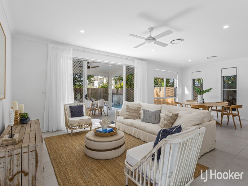 8 Manley Street, Redcliffe QLD 4020